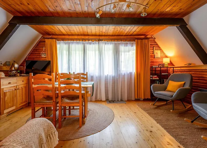 Tatil Evi Tiltott Rengeteg Vendeghaz Balatonfůzfő